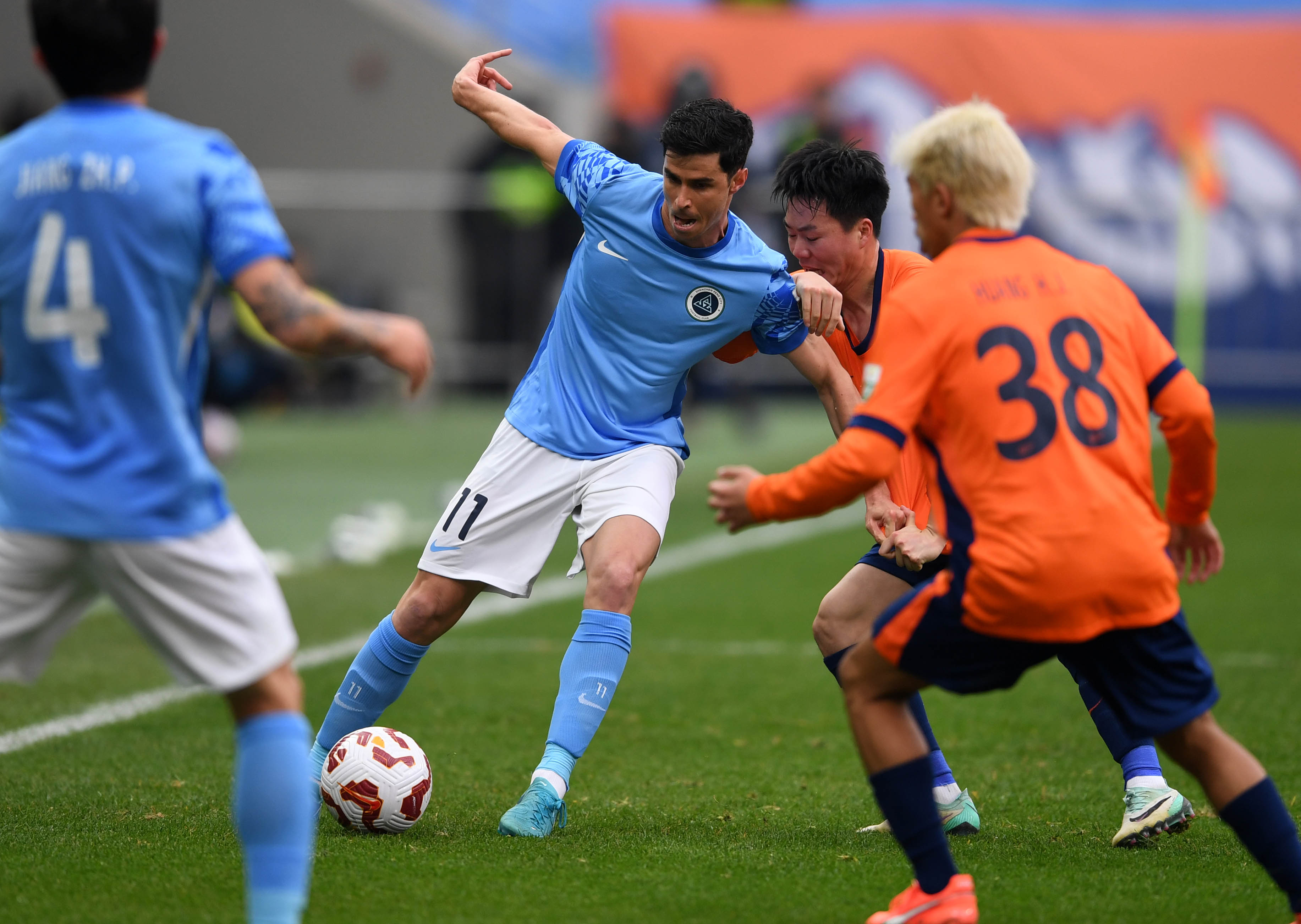 九游app下载-关于豪门球队实力碰撞，比赛场面火爆激烈的信息